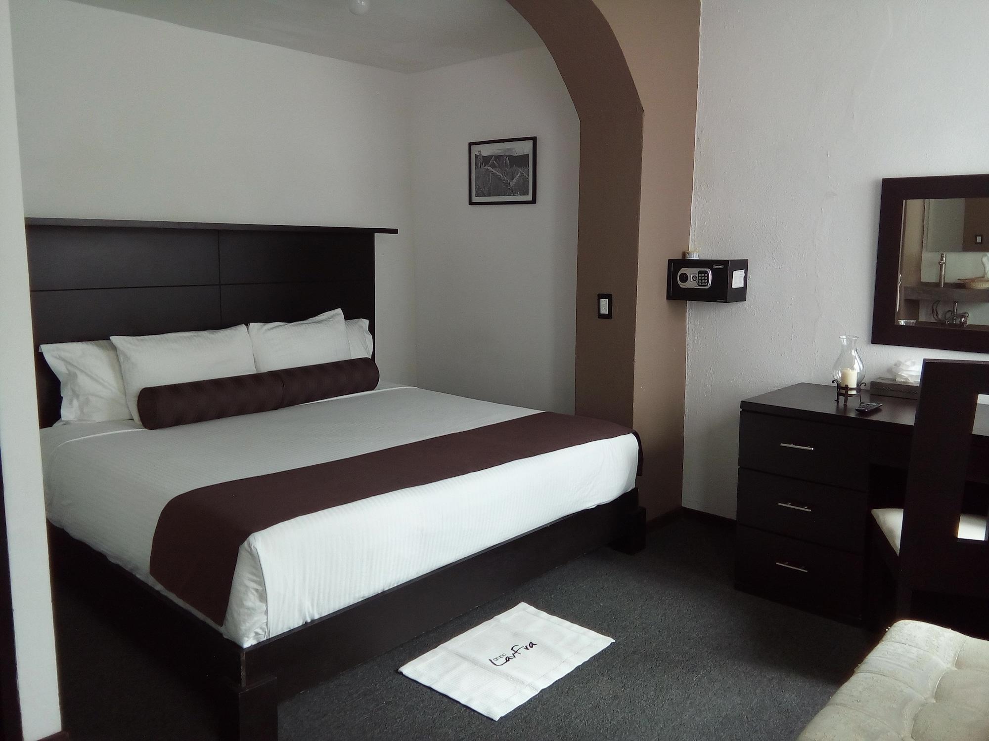 Kuku Ruku Hotel Керетаро Экстерьер фото