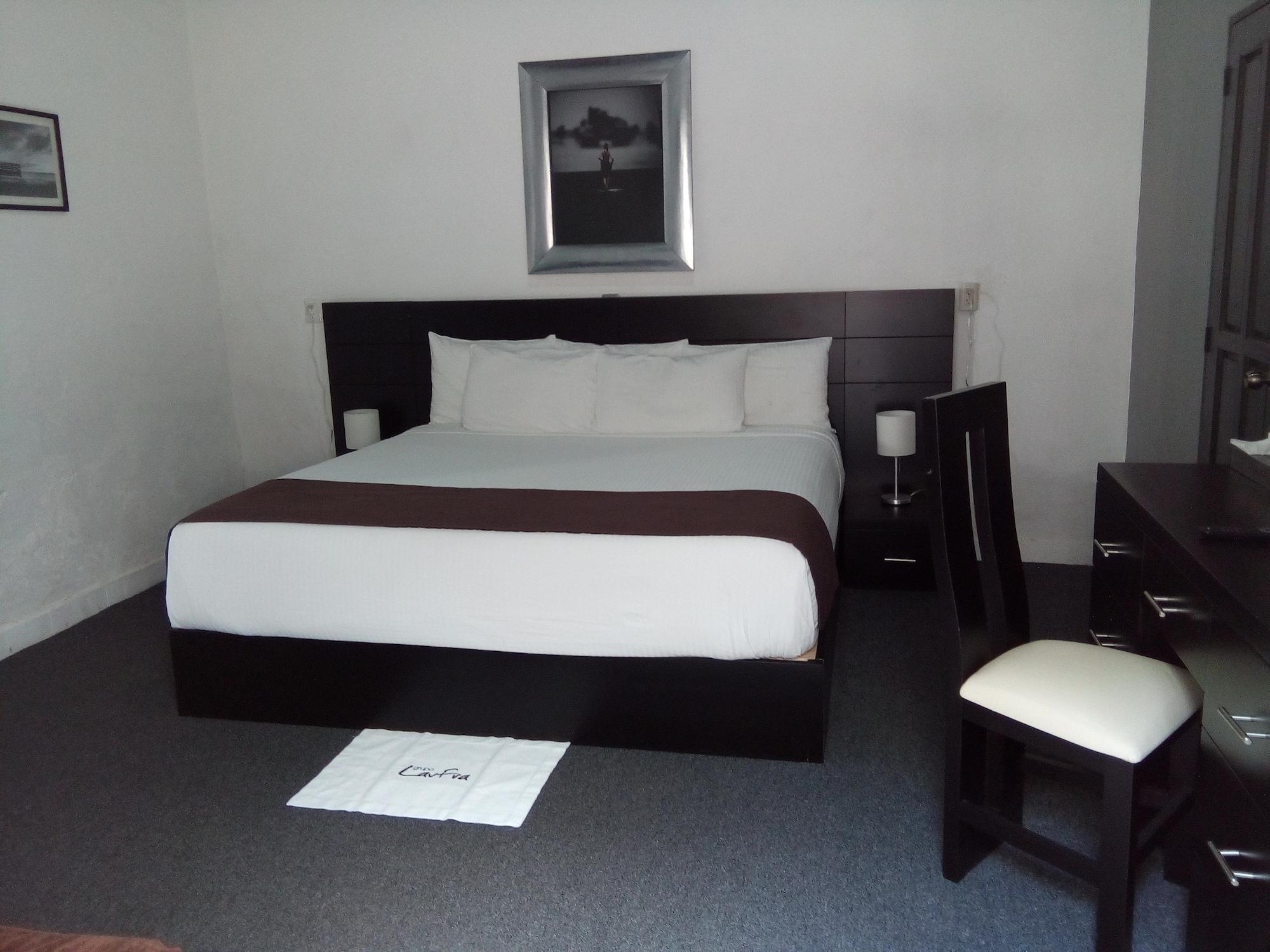 Kuku Ruku Hotel Керетаро Экстерьер фото